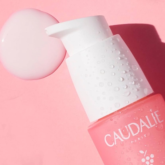 Caudalie Vinosource S.O.S. Hyaluronic, Hydrating and Thirst Quenching Serum 1 oz - Picture 2 of 3